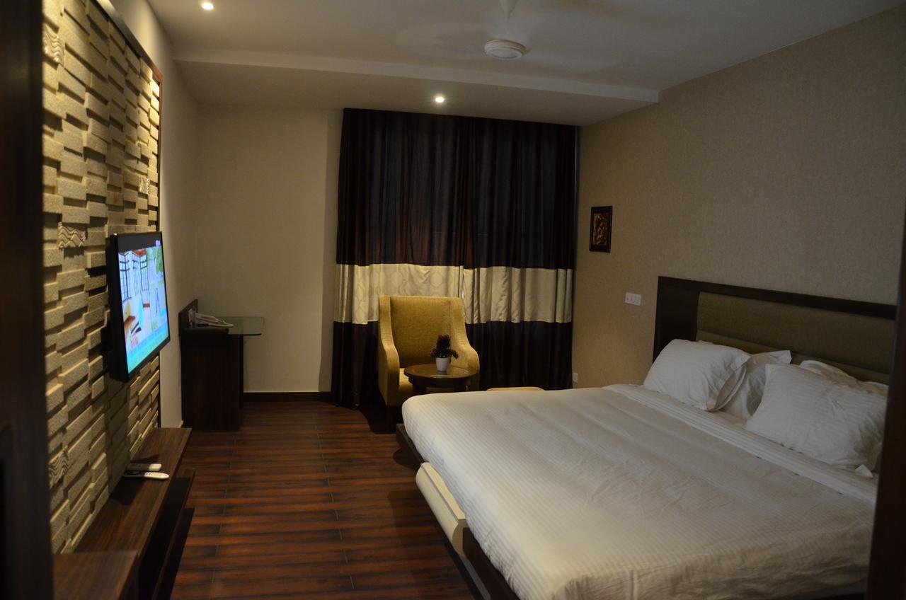 Hotel Fortune Blue Sikar Exterior foto