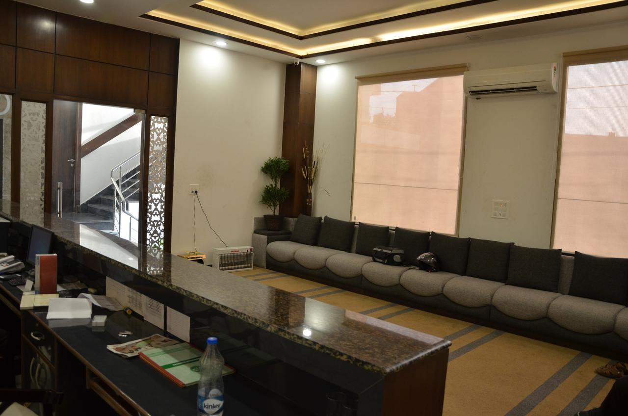 Hotel Fortune Blue Sikar Exterior foto